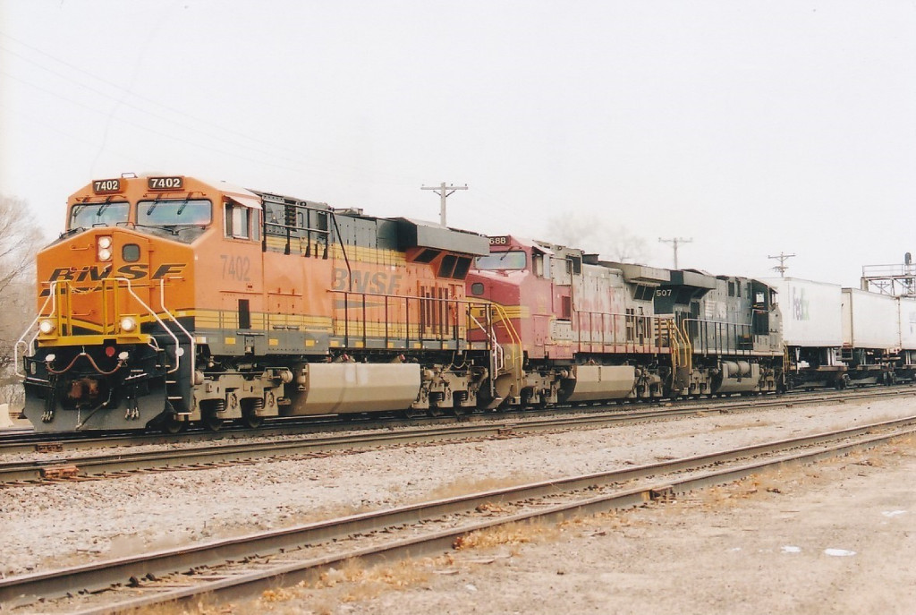 BNSF 7402 West